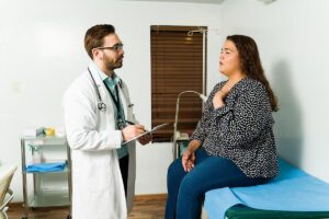 La obesidad es más probable entre los hijos de madres obesas y fumadoras