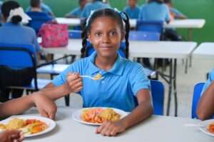 Ministerio de Educación e Inabie coordinan acciones para mejorar la alimentación escolar