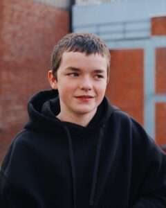 ¿Quién es Owen Cooper, el actor, de 15 años, que sin experiencia previa triunfa en "Adolescencia"?