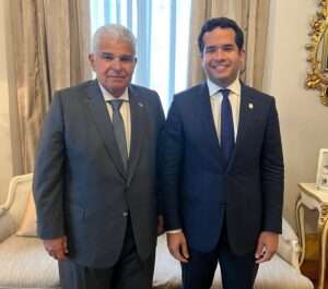 Omar Fernández se reúne con el presidente de Panamá para abordar temas de interés común
