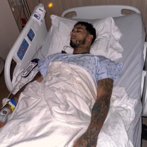 Anuel AA podria estar hospitalizado en Miami, segun periodista