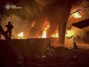 Rusia lanza masivo ataque aéreo sobre Kiev: Tres muertos, incluido un niño de cinco años
