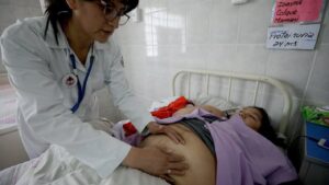 Una mujer muere cada dos minutos en el mundo por complicaciones en el embarazo o el parto