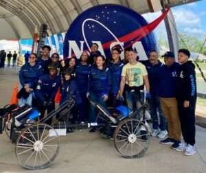 Equipos Apolo 27 y Apolo 27 RC ganan ocho premios en competencia de la NASA
