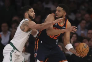 Towns encesta 34 puntos y captura 14 rebotes en revés