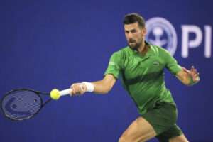 Novak Djokovic regresa a Madrid en busca de su título número 100