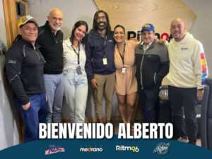 Alberto Vargas regresa a la cabina de "El Ritmo de la Mañana" tras 70 días de convalecencia
