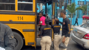 Continua detención de parturientas haitianas ilegales en maternidades