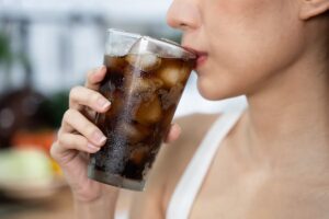 Las bebidas dietéticas y los alimentos procesados podrían aumentar el riesgo de diabetes tipo 2