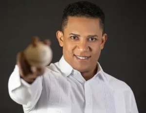 Muere expelotero Octavio Dotel victima del derrumbe de la discoteca Jet Set