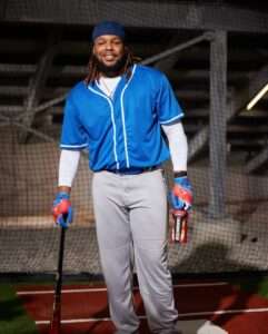 Vladimir Guerrero Jr., firmó extensión por US$500 millones y 14 años con Toronto, según fuentes