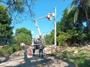 Edesur rehabilitó redes en comunidad San Cristóbal