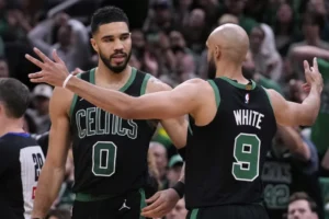 Los Celtics, campeones defensores, vencieron al Magic por 120-89 y ganaron la serie de playoffs por 4-1