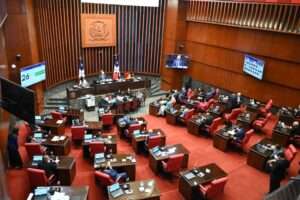 Senado de la República anuncia aumento salarial del 10% para sus colaboradores