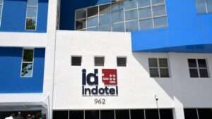 El Indotel advierte que sancionará a operadores que incumplan estándares de calidad de internet