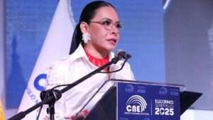 CNE de Ecuador: A partir de las 6:00 p.m. iniciará transmisión de resultados de elecciones presidenciales