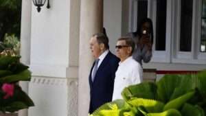 Canciller ruso visita Cancillería para reunión oficial