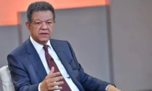 Leonel Fernández lamenta fallecimiento de Roberto Rodríguez Marchena