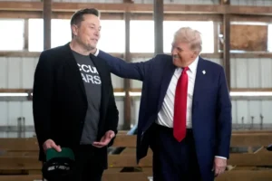 Donald Trump elogia a Elon Musk por su labor en la reforma del Gobierno tras su salida del Departamento de Eficiencia Gubernamental