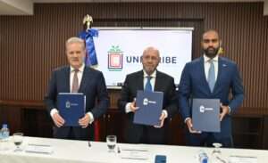 Codessd, Unicaribe y Next Educación firman acuerdo para formación de debates electorales
