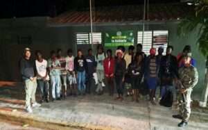 Interceptan 29 haitianos indocumentados en Elías Piña y Montecristi