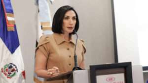 Primera dama Raquel Arbaje respalda a la ministra Faride Raful ante acciones legales por difamación