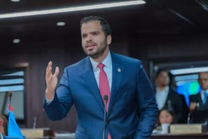 Diputado Vicente Sánchez Henríquez propone utilizar la tecnología como principal método de control migratorio