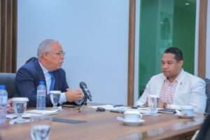Presidente de Asuntos fronterizos de la Cámara de Diputados socializa con sectores proyecto de modificación a Ley 216-11
