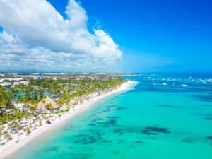Grupo Sarma anuncia la producción de la Guía Turística Destino Punta Cana en formatos escrito y audio