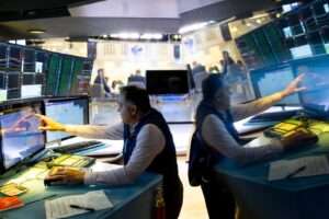 Wall Street abre en verde tras el anuncio de Trump de un retraso en los aranceles a la UE