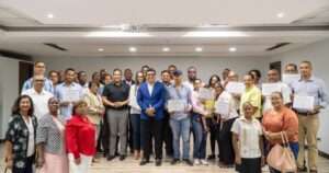 Alcaldía de Santo Domingo Este entrega certificados a ganadores del sorteo de obras del Presupuesto Participativo Municipal 2025