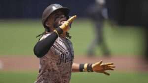 Fernando Tatis Jr. pega su decimosegundo jonrón en derrota de San DIego ante Seattle