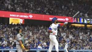Dodgers logran victoria sobre Arizona con jonrón de Teoscar Hernández