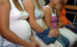 República Dominicana elabora plan nacional para reducir embarazos en adolescentes con apoyo de la UNFPA