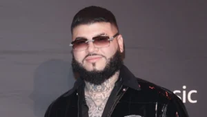 Farruko sobre la corona del dembow: “Si no hay disciplina, se van a quedar peleando por ella”