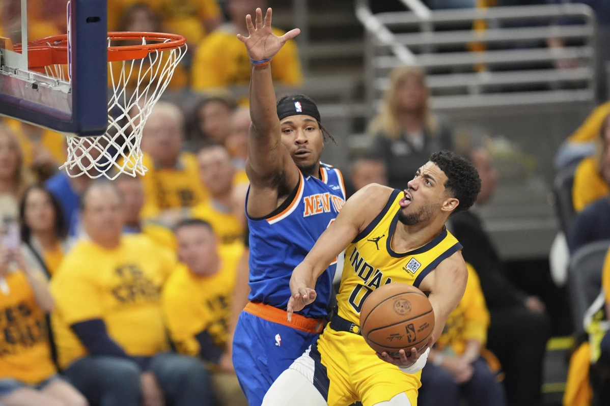 Haliburton suma 32 puntos, 15 asistencias y 12 rebotes para que los Pacers vencieran a los Knicks 130-121 y tomaran una ventaja de 3-1