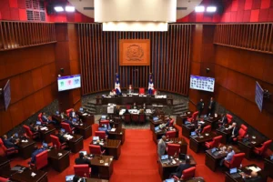 Senado aprueba de urgencia proyecto que fusiona el Ministerio de Economía con el de Hacienda