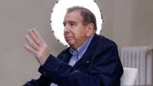 EDMUNDO HOSPITALIZADO