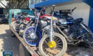 PN incautan 12 motocicletas y arrestan a seis personas durante carreras clandestinas en SPM