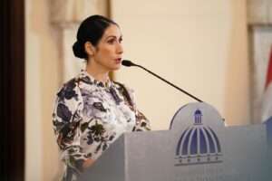 Primera dama anuncia reanudación de implantes cocleares para niños con hipoacusia severa