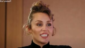 Miley Cyrus reveló su ritual de sanación emocional a través de la música