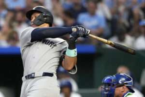 Judge, con jonrón de 469 pies, y Wells con 5 impulsadas dan victoria a Yankees sobre Reales