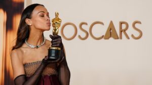Zoe Saldaña sorprendió al revelar lo que hizo con su premio Oscar