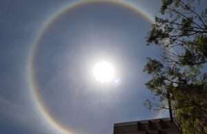 A propósito del halo solar observado hoy, te explicamos que es.