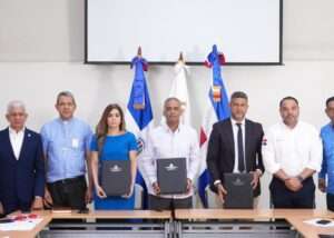 Comunitarios de Cotuí y Barrick Pueblo Viejo firman acuerdo definitivo sobre reasentamiento