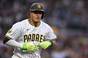 En su noche de 4-4, así fue el sencillo de Manny Machado que empató el juego en el noveno