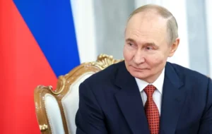 Putin admite alto gasto en defensa y su impacto en la inflación rusa