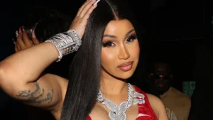 Cardi B anuncia nuevo proyecto con su sello inconfundible: “AM I THE DRAMA?” llega el 19 de septiembre