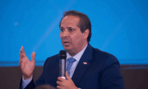 Más acceso a medicamentos de alto costo, afirma el ministro de Salud Víctor Atallah