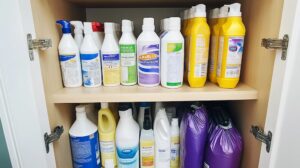 Cuáles son los riesgos ocultos para la salud del uso cotidiano de productos de limpieza para el hogar